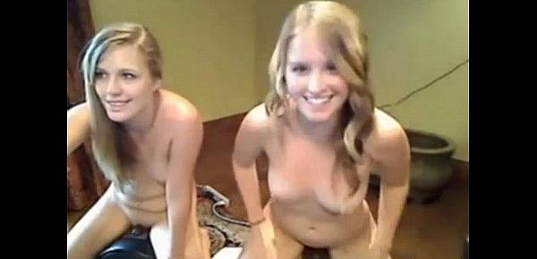  Twins PAYING THEIR RENT ON SinnerCams.com